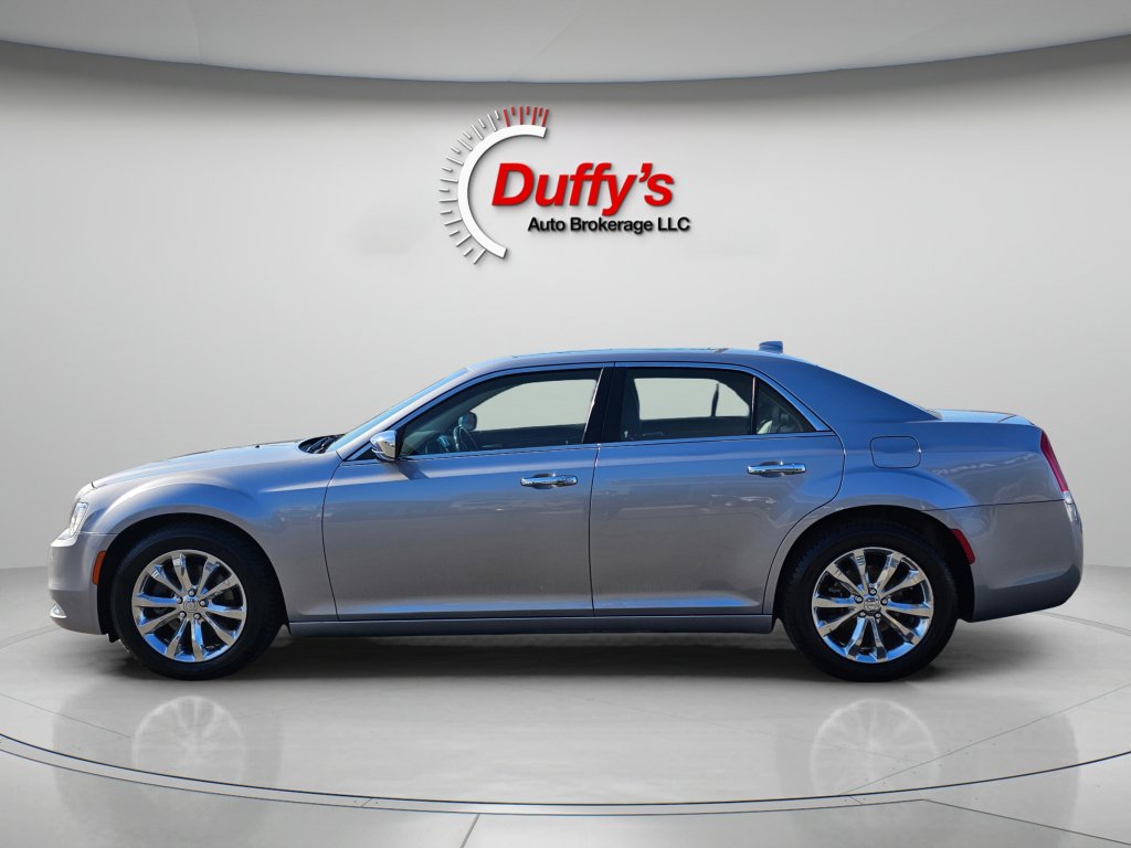 Used 2016 Chrysler 300 C image 14