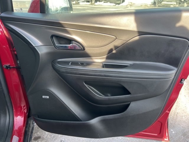 Used 2018 Buick Encore Premium image 10