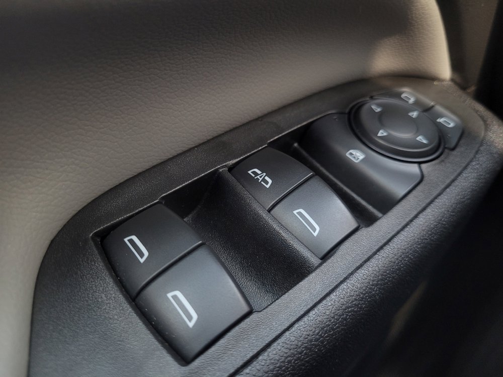 Used 2022 Chevrolet Equinox LT AWD/4WD image 27