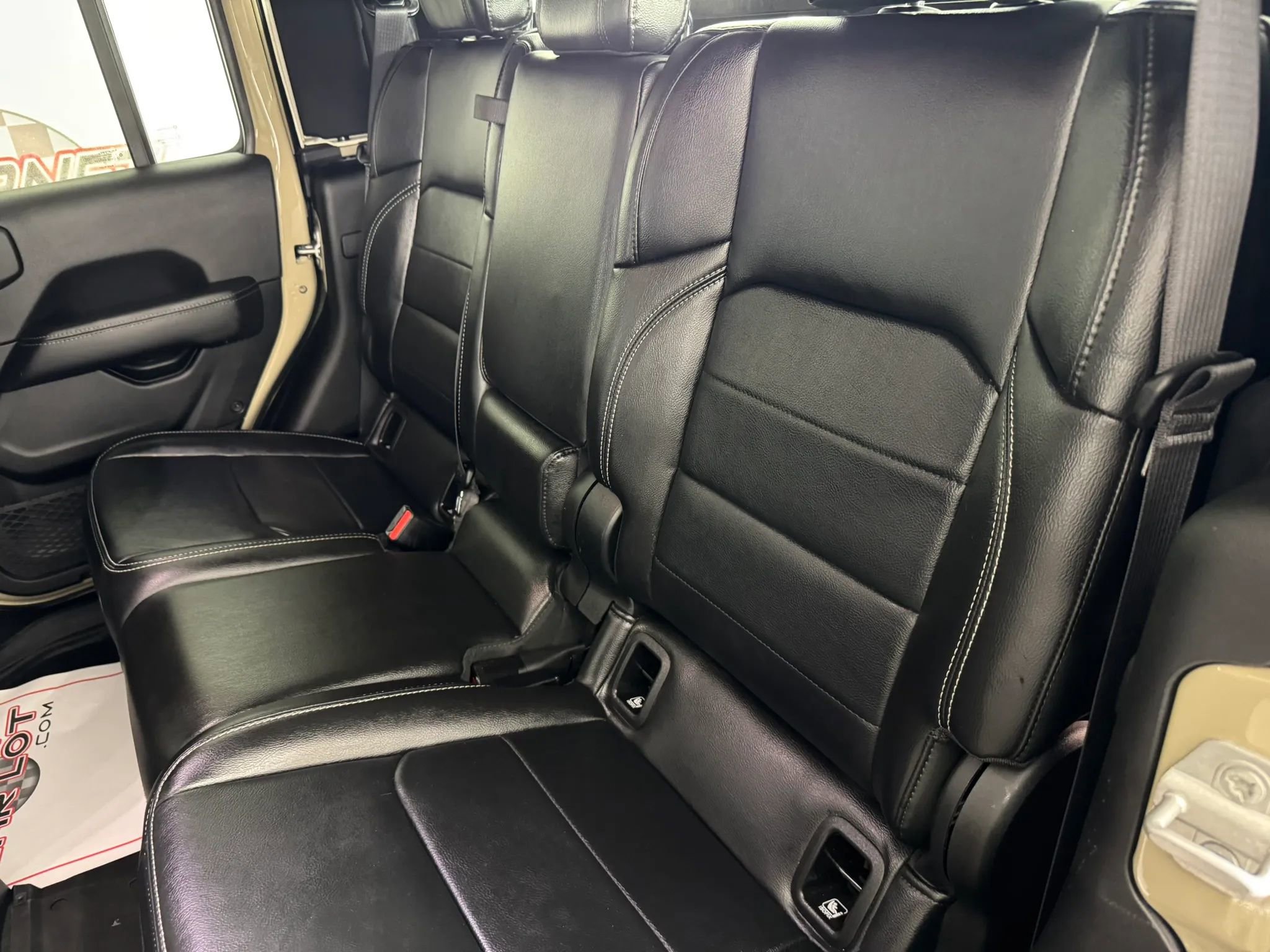 Used 2022 Jeep Gladiator Overland w/ Popular Equipment Package image 37