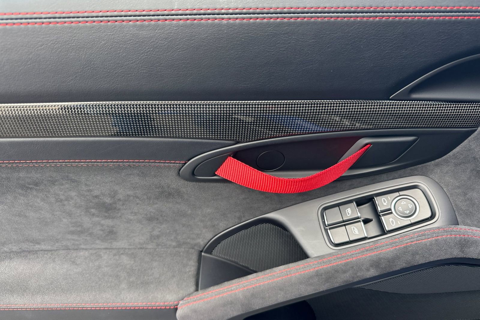 Certified 2019 Porsche 911 GT2 RS RWD image 12