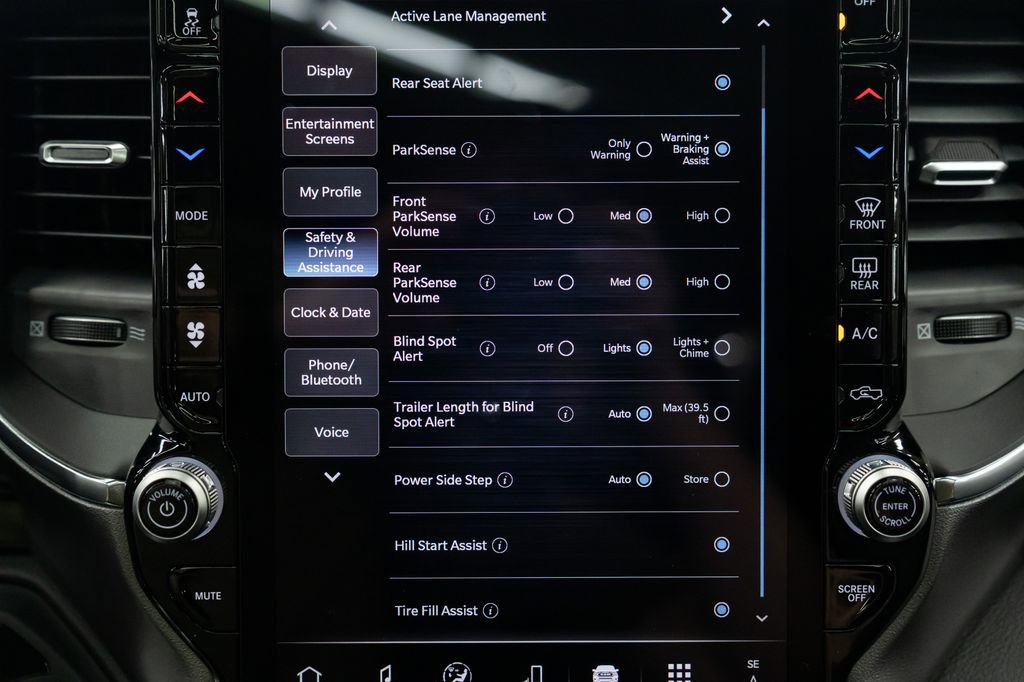 New 2026 RAM 1500 Laramie AWD/4WD image 21