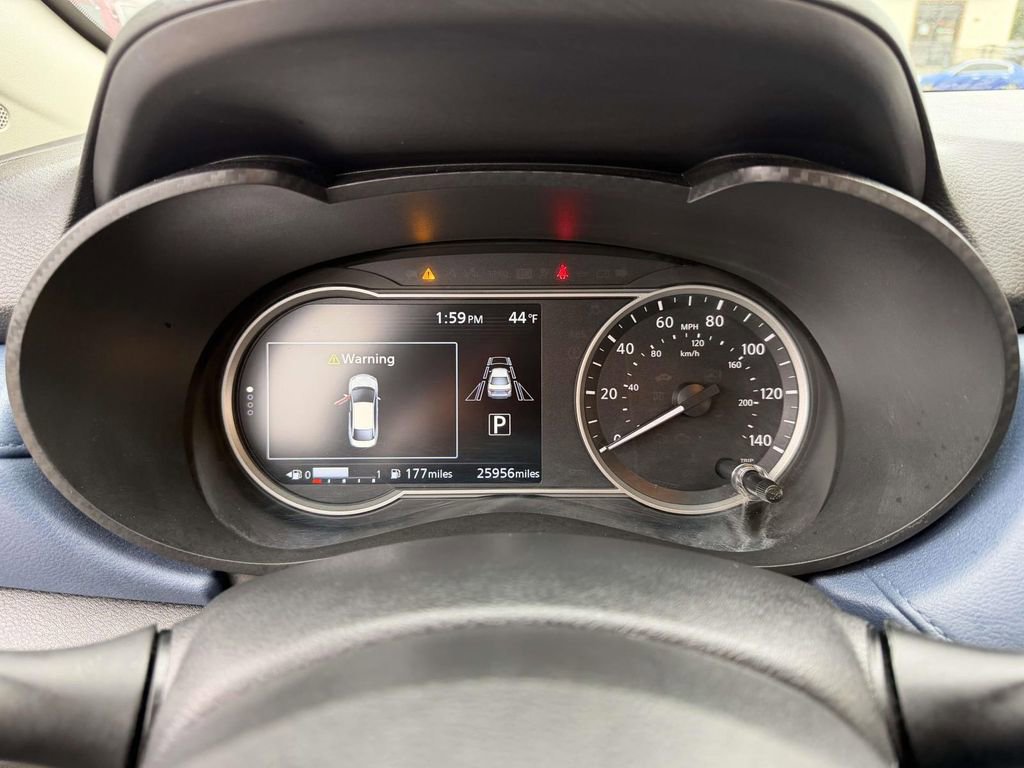 Used 2025 Nissan Versa SV image 21