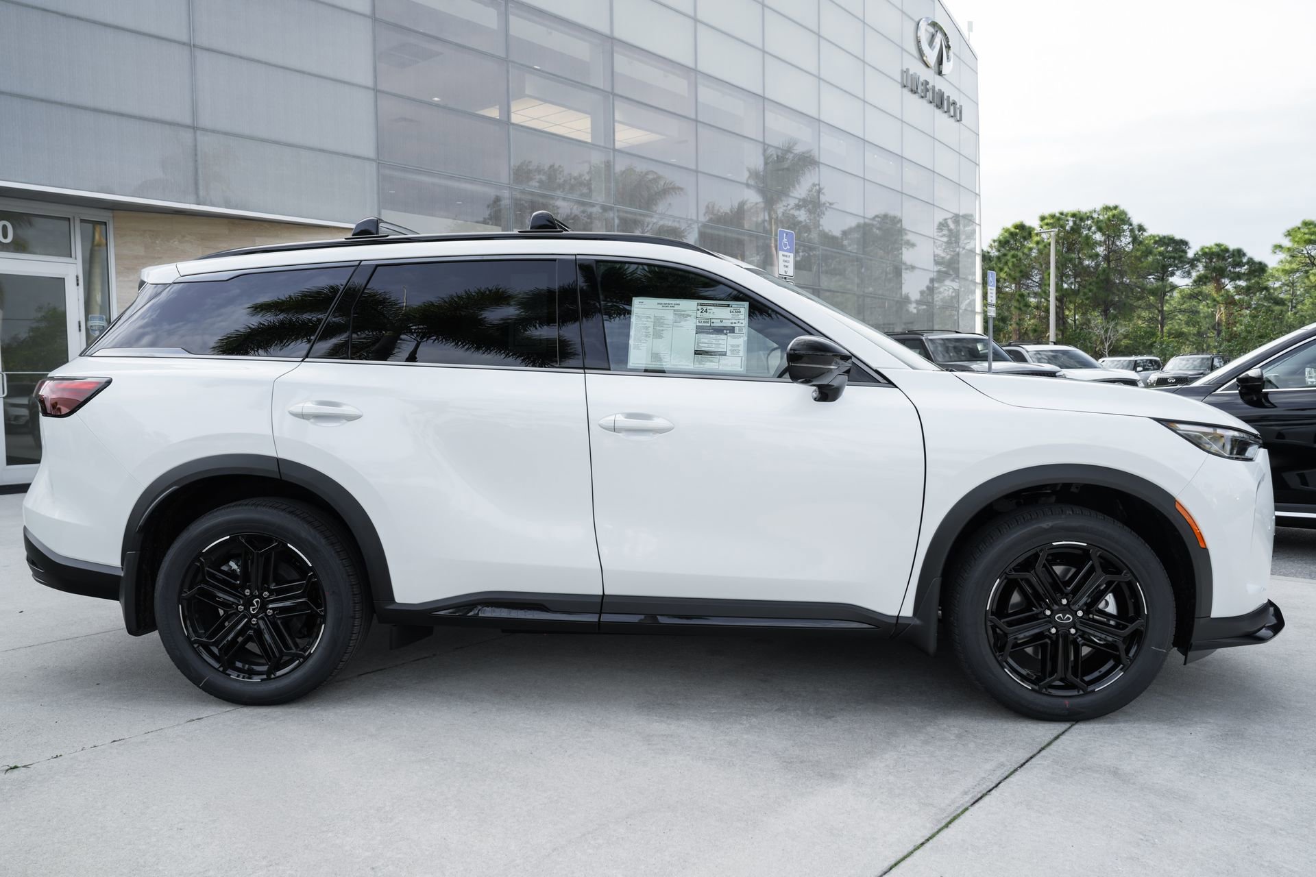 New 2026 INFINITI QX60 Sport w/ Dark Cargo Package image 23