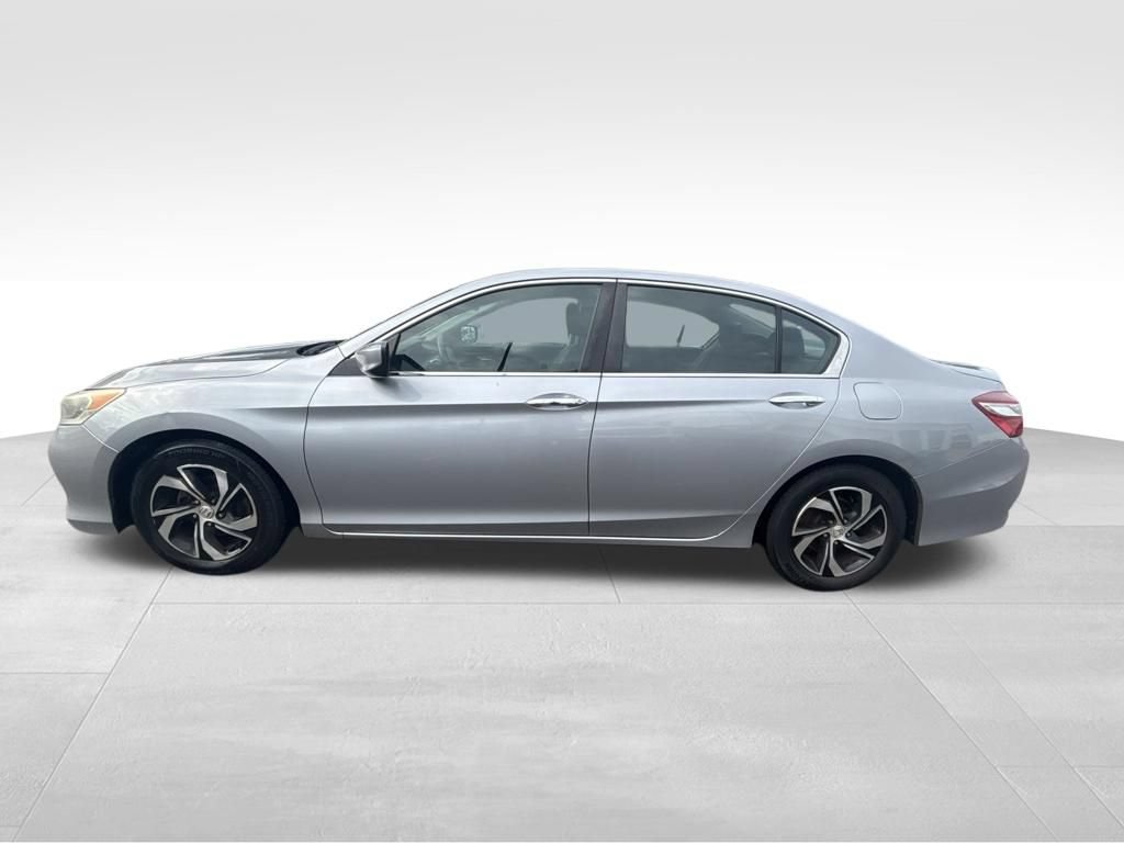 Used 2017 Honda Accord LX image 3