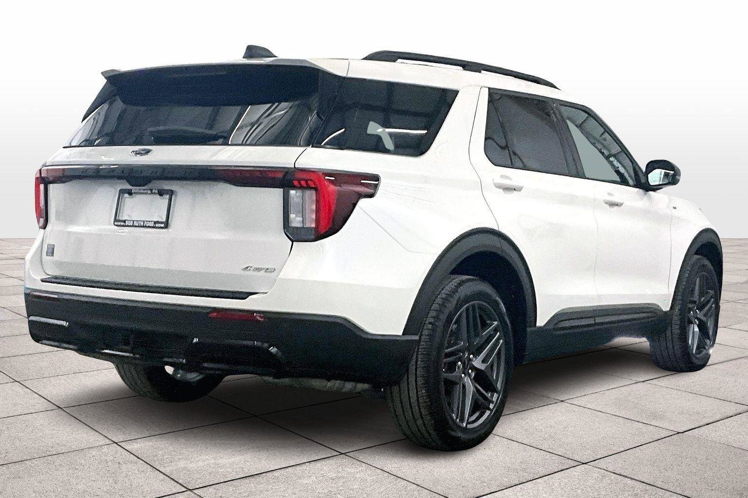New 2025 Ford Explorer ST-Line w/ Premium Package image 11