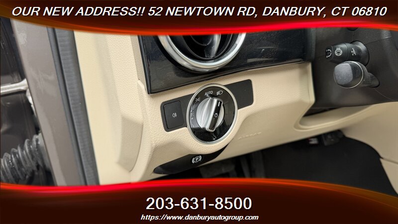 Used 2015 Mercedes-Benz GLK 350 4MATIC image 14