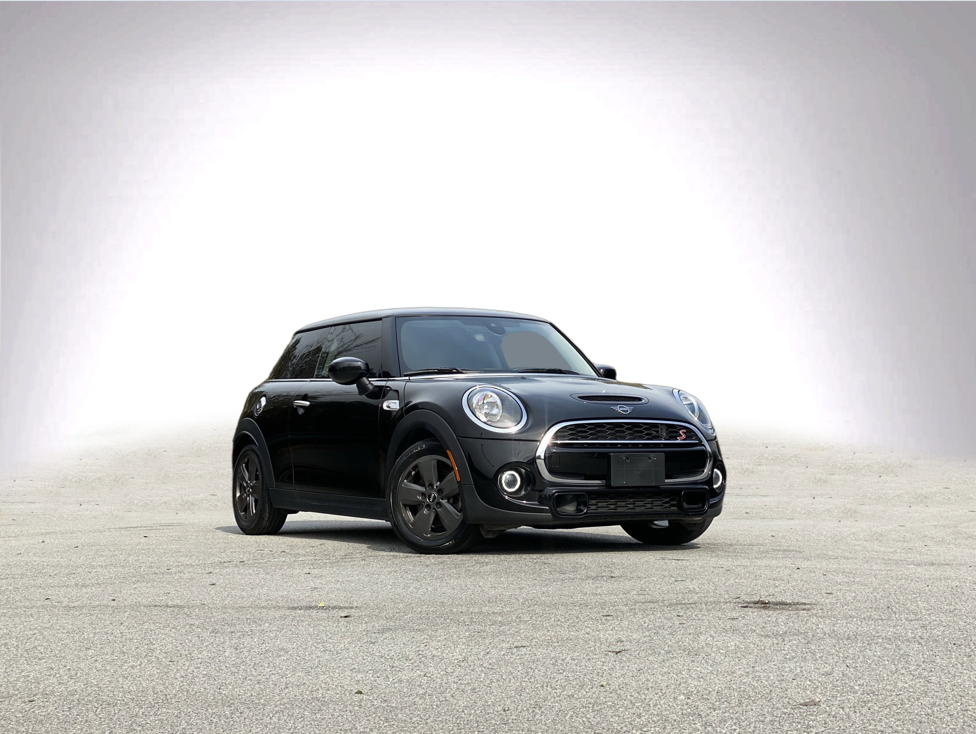 Used 2021 MINI Cooper S video 2