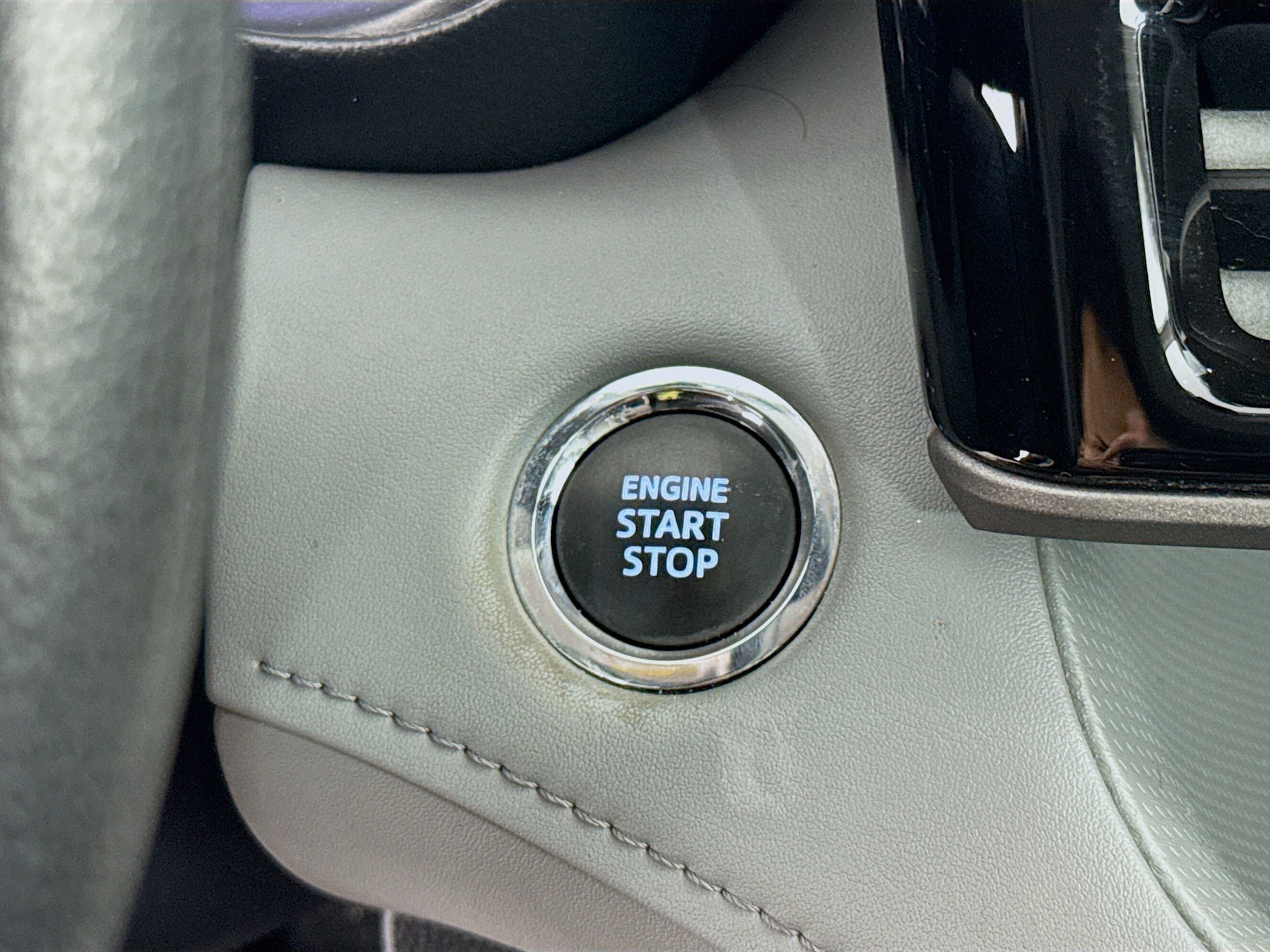 Used 2023 Toyota Highlander L image 20