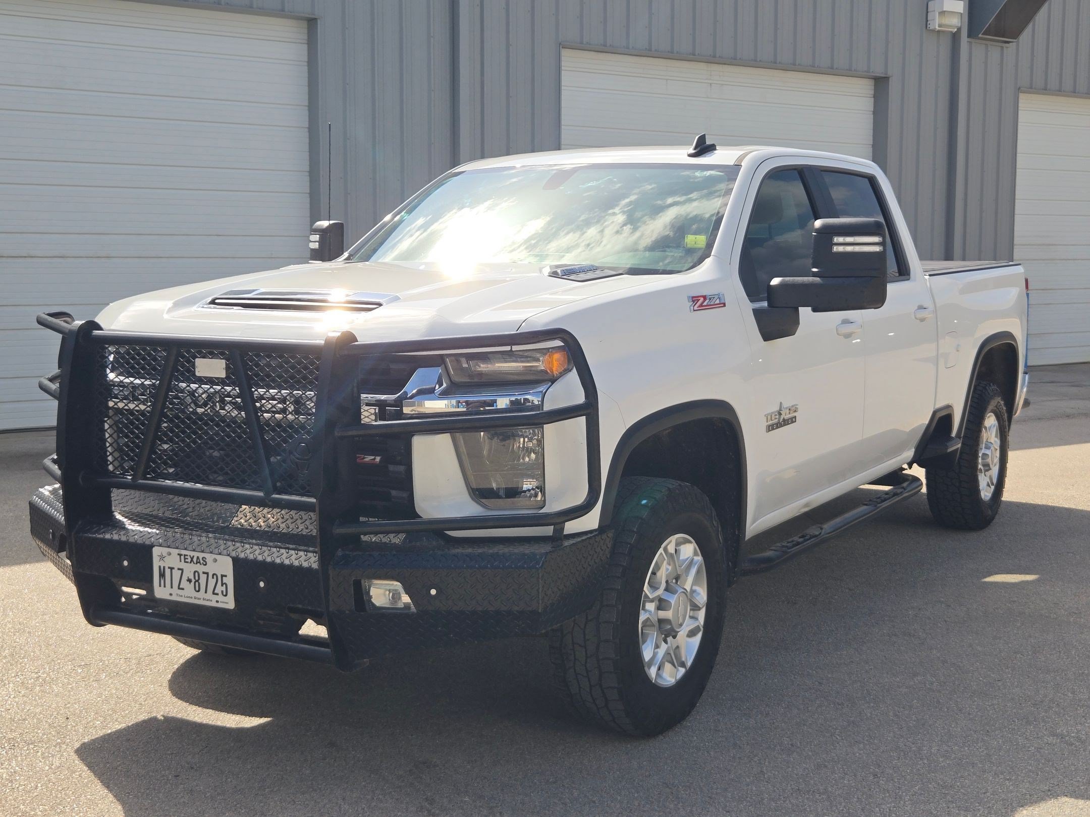 Used 2020 Chevrolet Silverado 2500 LT w/ Texas Edition AWD/4WD image 7