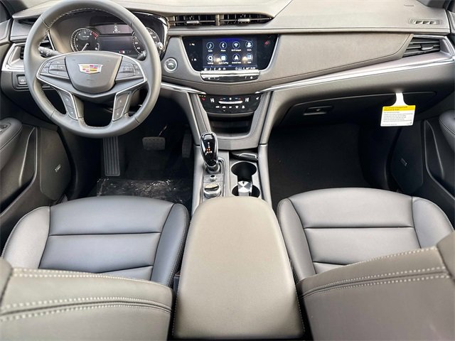 New 2026 Cadillac XT5 Luxury image 14