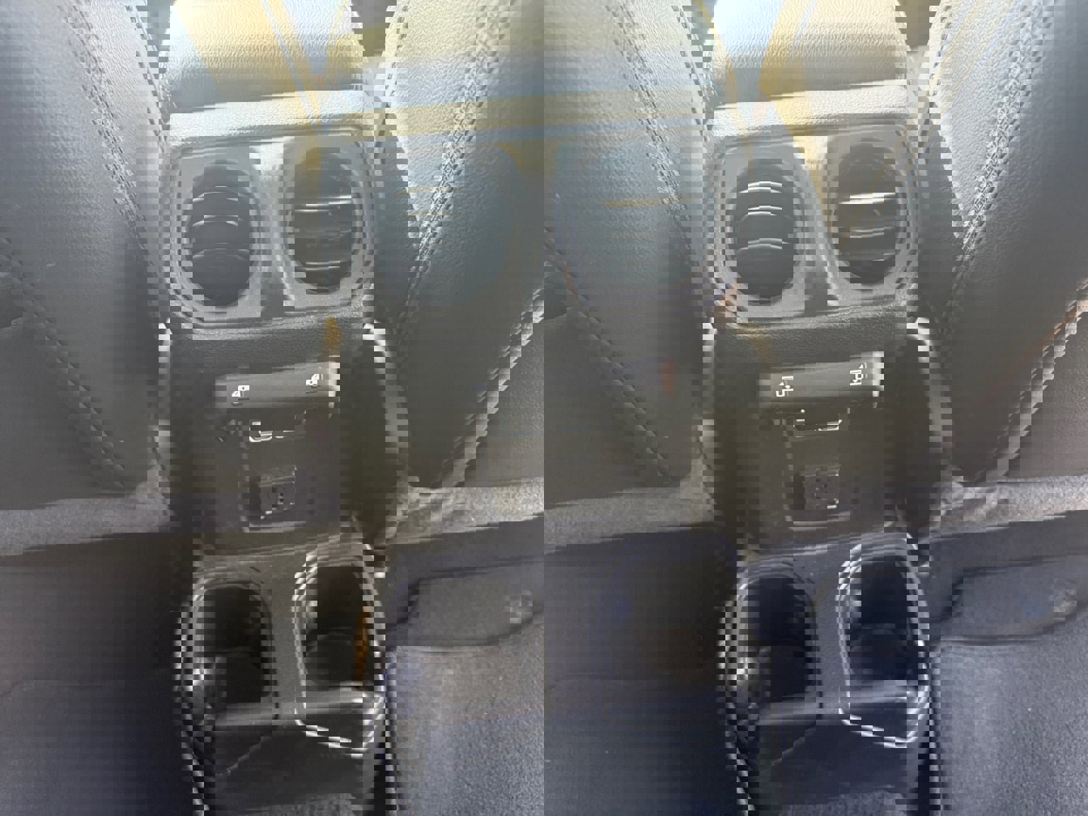 Used 2023 Jeep Gladiator Overland image 23