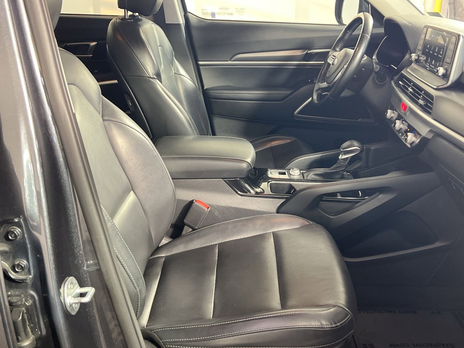 Used 2020 Kia Telluride LX image 26