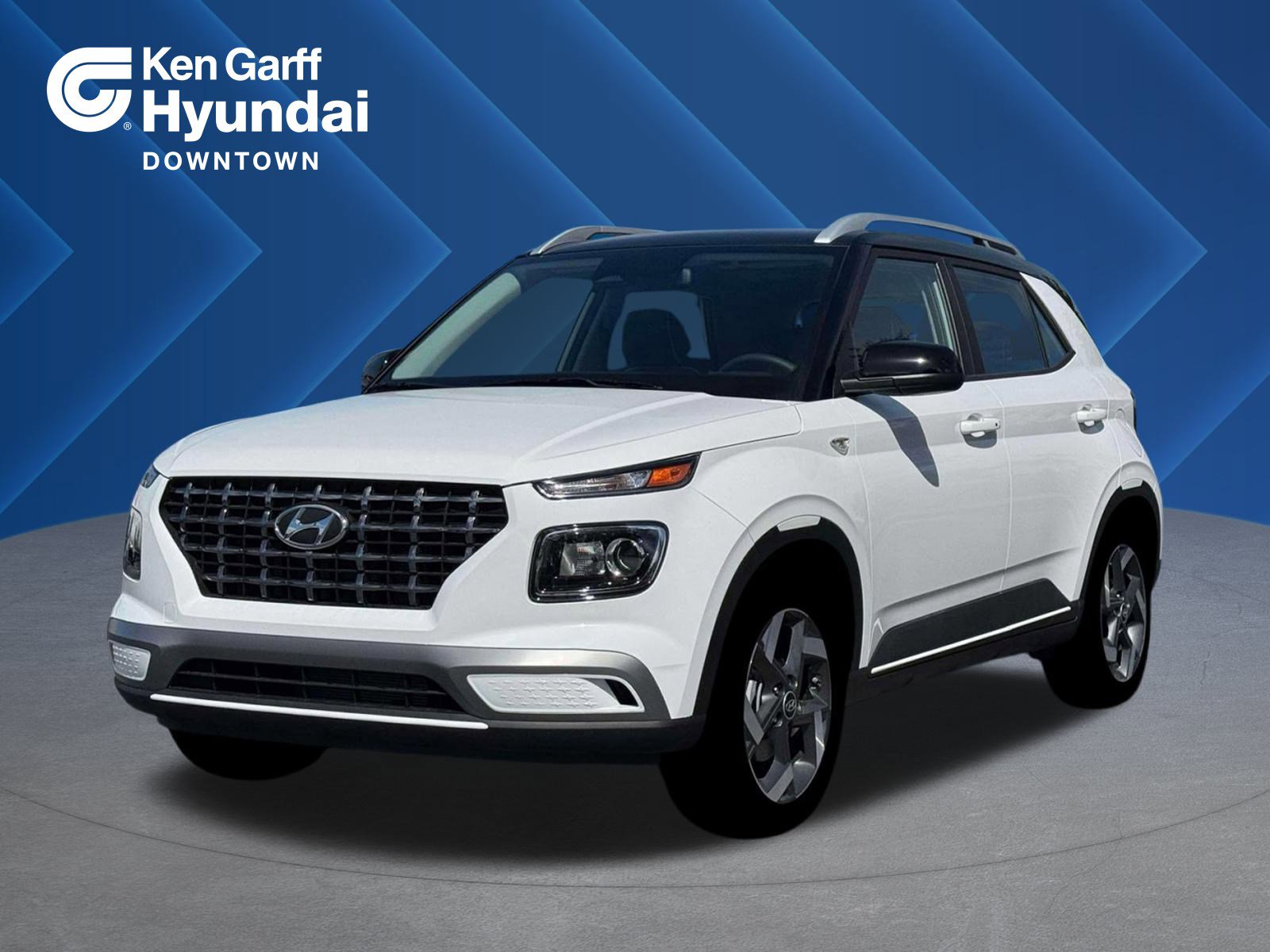 Used 2026 Hyundai Venue SEL FWD image 1