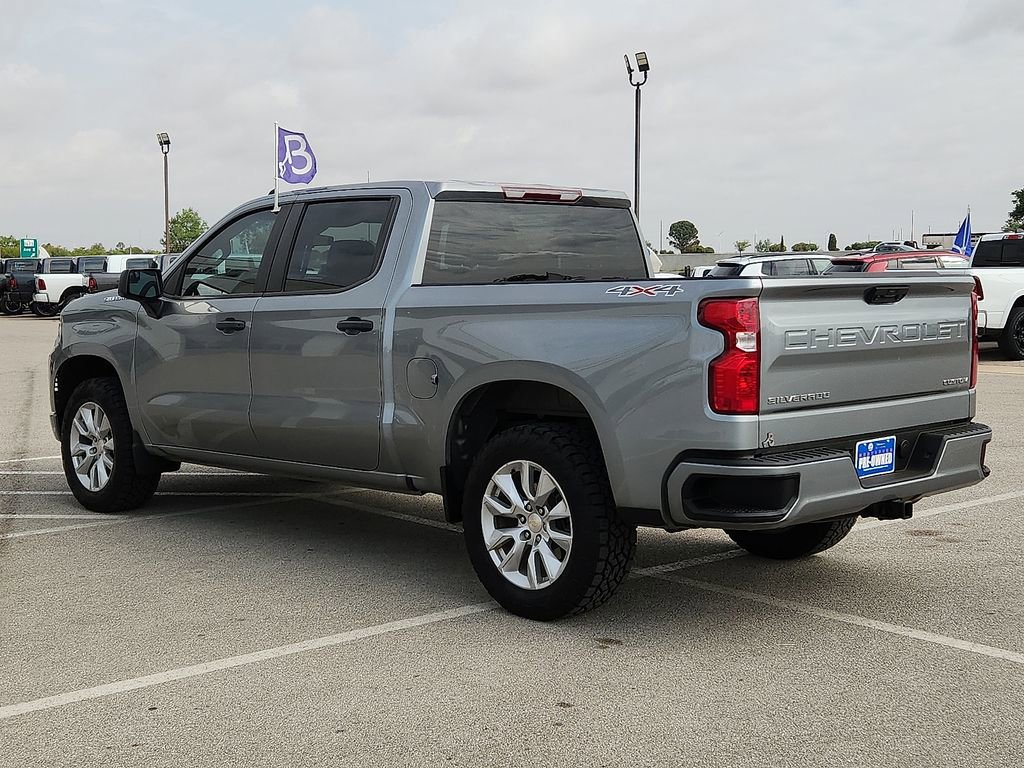 Used 2023 Chevrolet Silverado 1500 Custom AWD/4WD image 3
