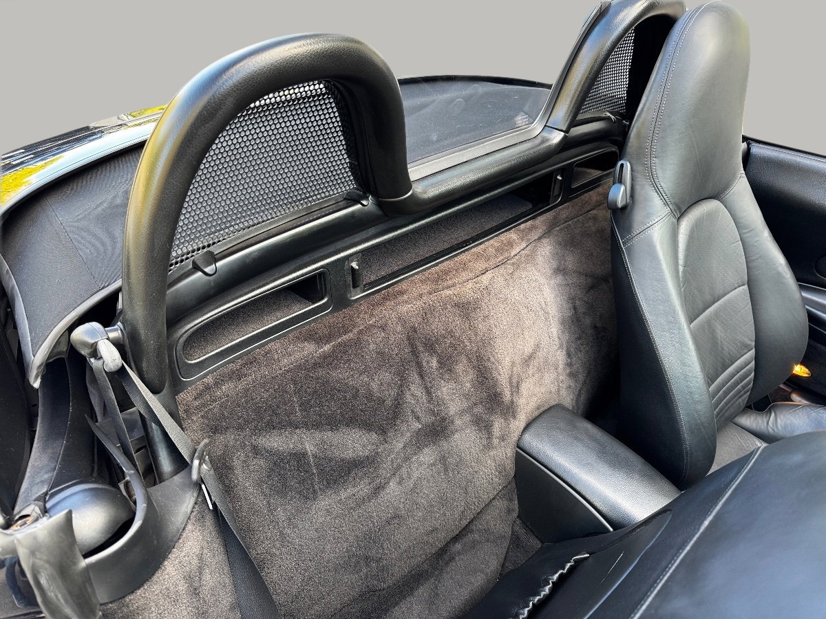 Used 2004 Porsche Boxster RWD image 18