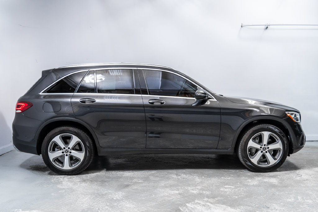 Used 2021 Mercedes-Benz GLC 300 4MATIC w/ Multimedia Package image 8