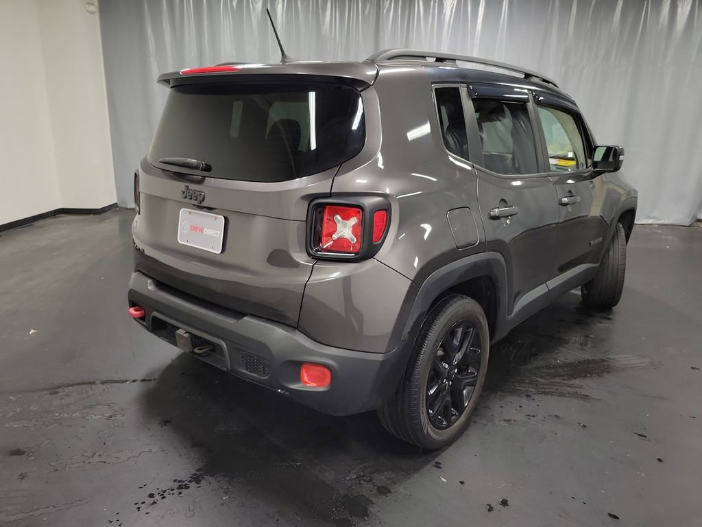Used 2016 Jeep Renegade Latitude image 9