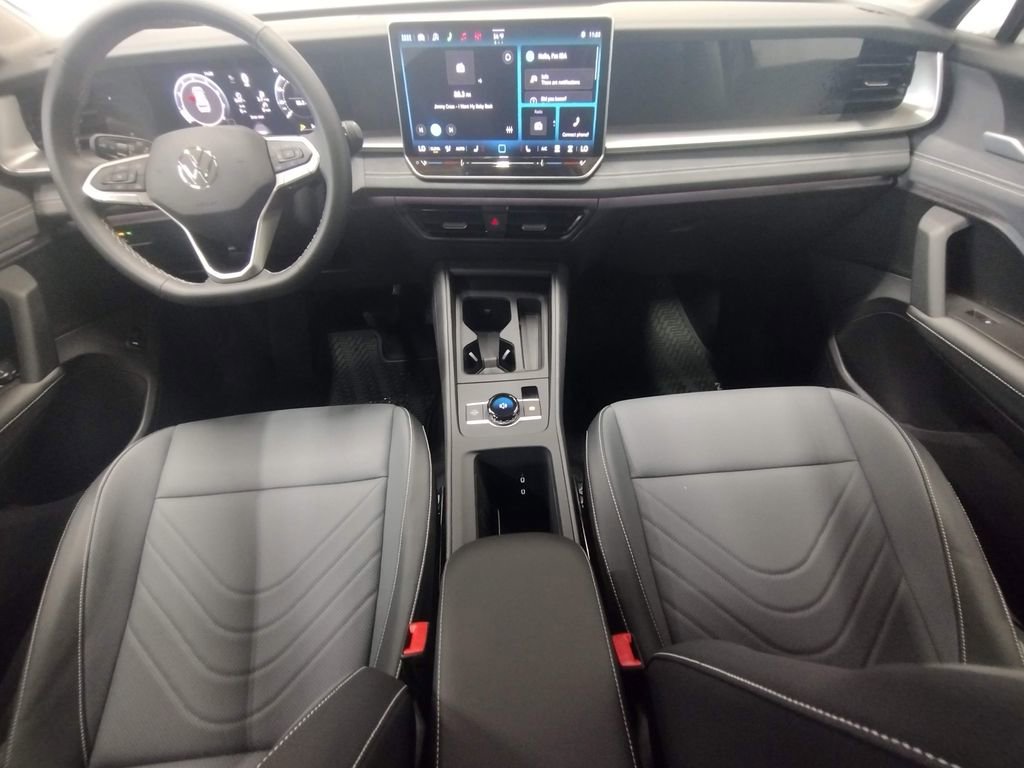 New 2026 Volkswagen Tiguan SE image 37