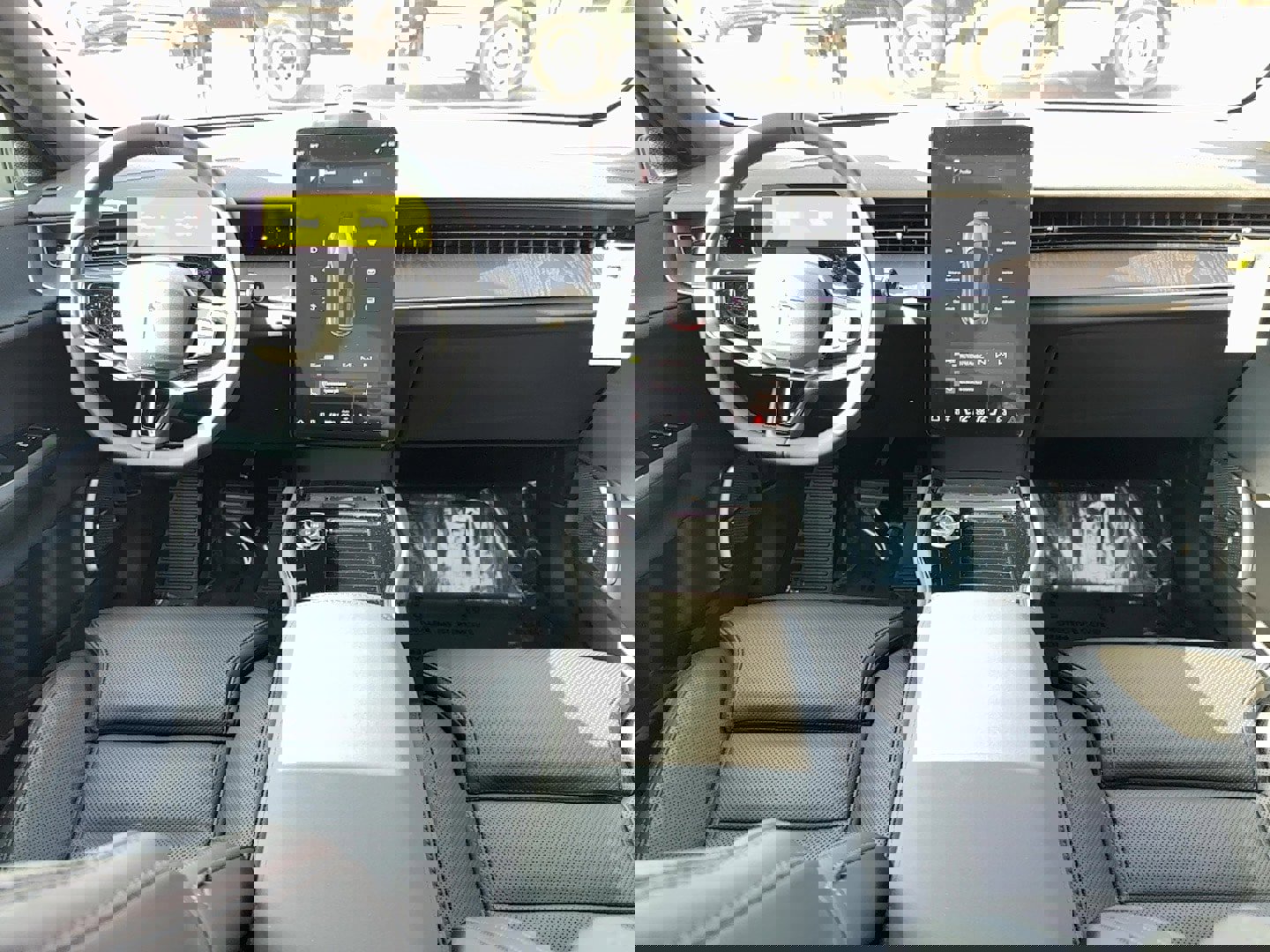 New 2025 Polestar Polestar 3 Long Range Dual Motor Performa image 13