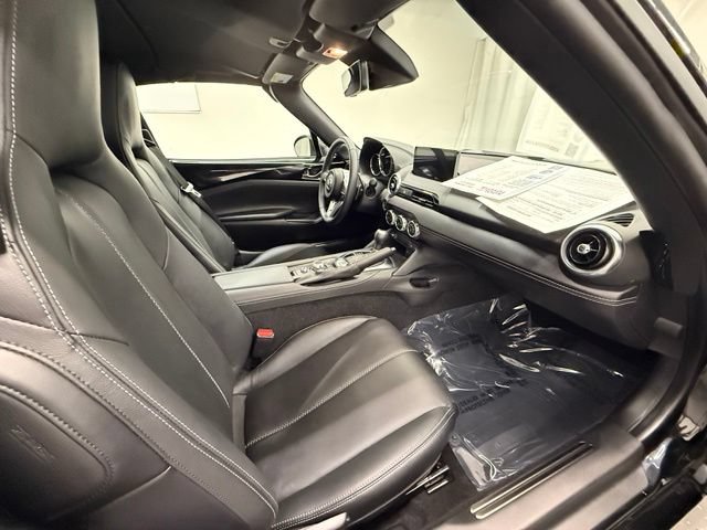 Used 2026 MAZDA MX-5 Miata RF Grand Touring RWD image 10