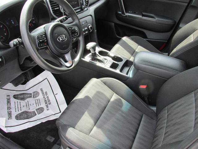 Used 2019 Kia Sportage LX AWD/4WD image 9