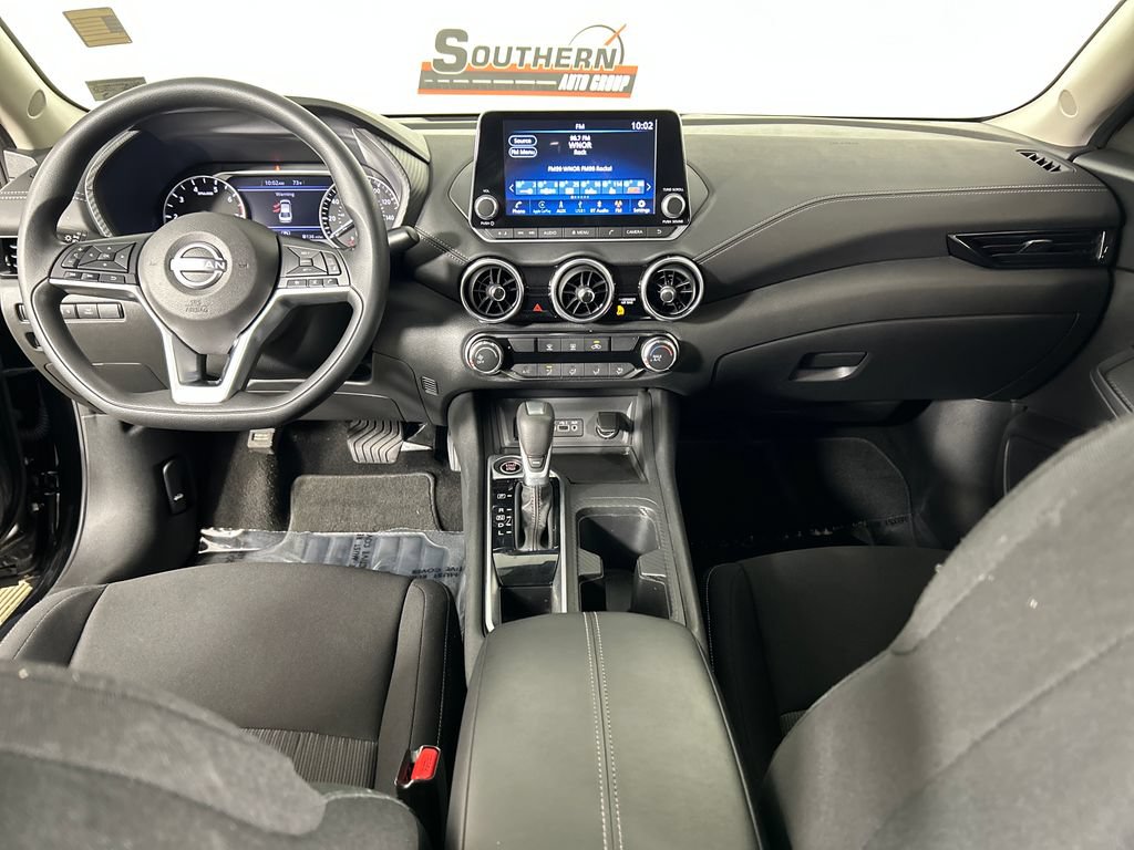 Used 2025 Nissan Sentra SV FWD image 18
