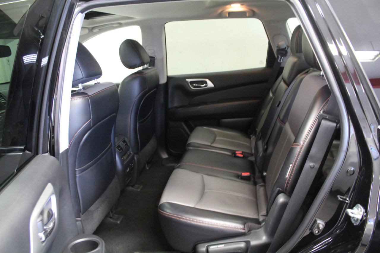 Used 2019 Nissan Pathfinder SL image 25
