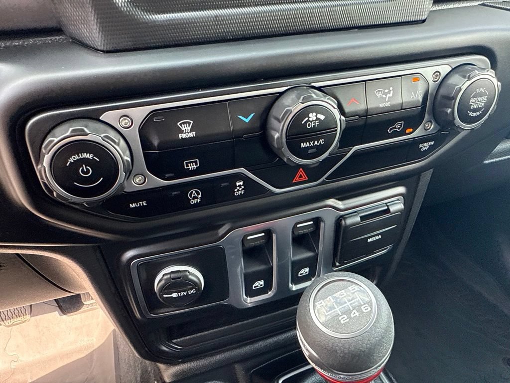Used 2023 Jeep Wrangler Sport AWD/4WD image 30
