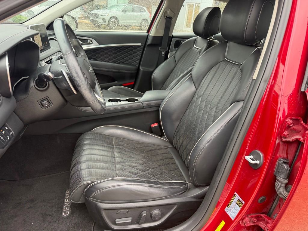 Used 2019 Genesis G70 2.0T Advanced w/ Dynamic Package RWD image 10