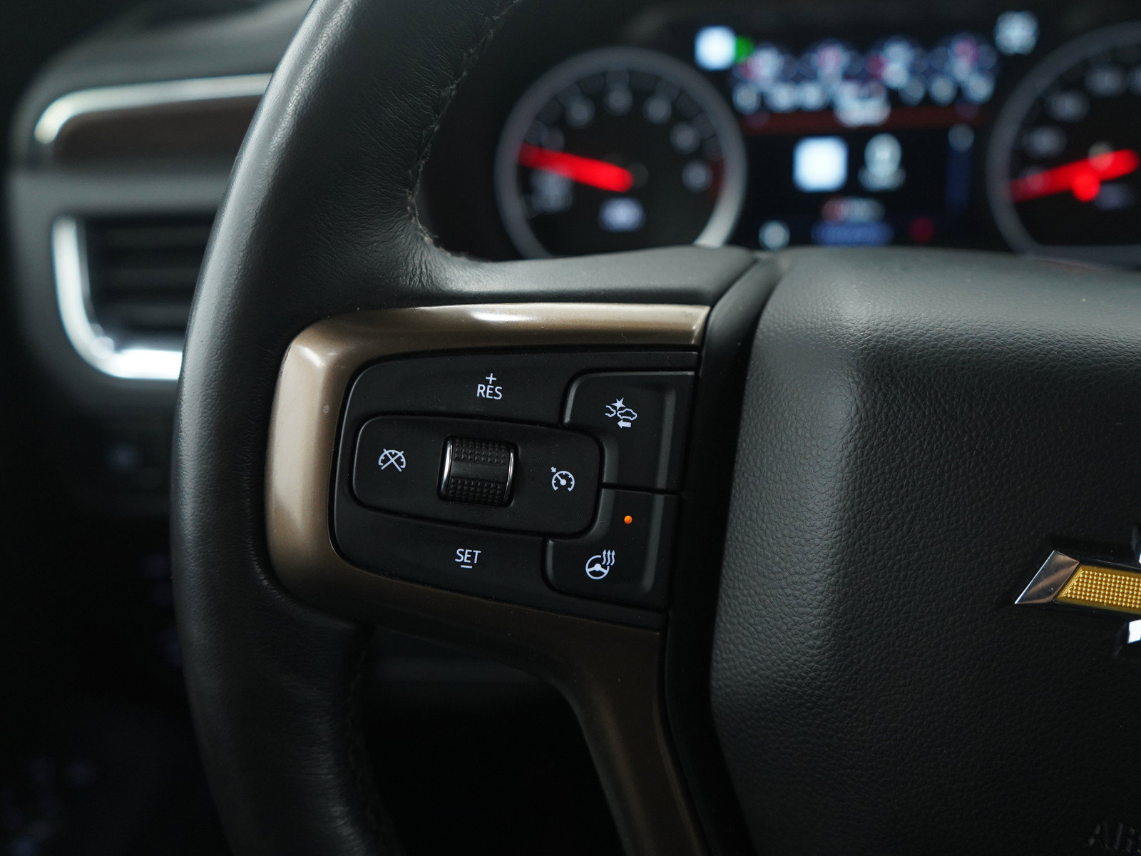 Used 2021 Chevrolet Suburban High Country AWD/4WD image 22