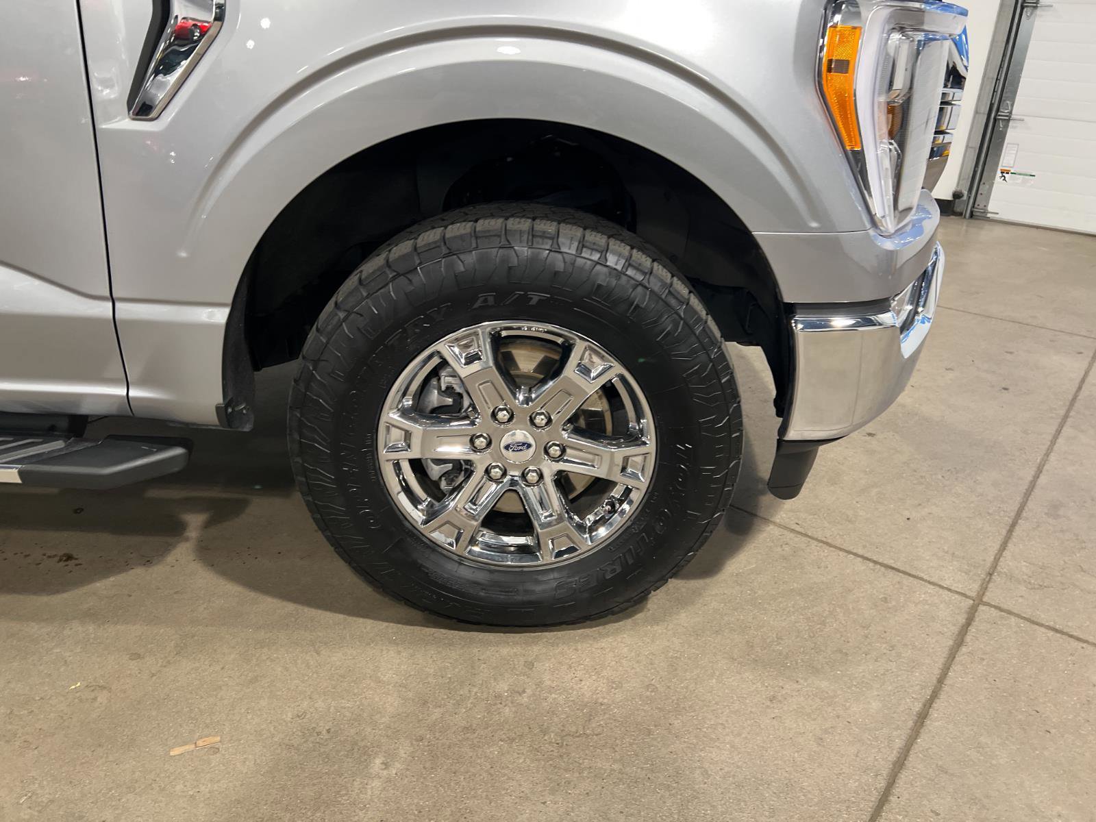 Used 2023 Ford F150 XLT w/ Equipment Group 302A High image 38