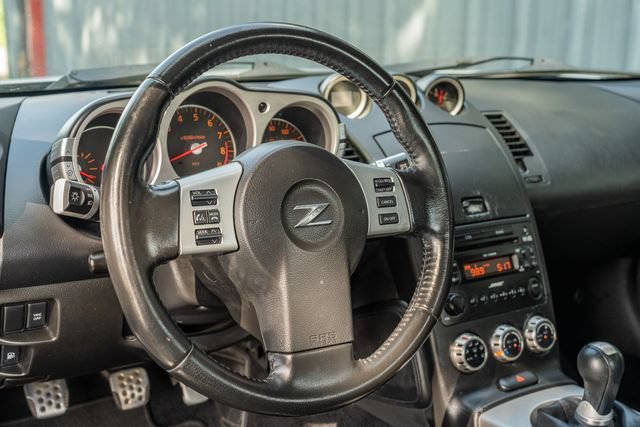 Used 2008 Nissan 350Z Touring RWD image 23