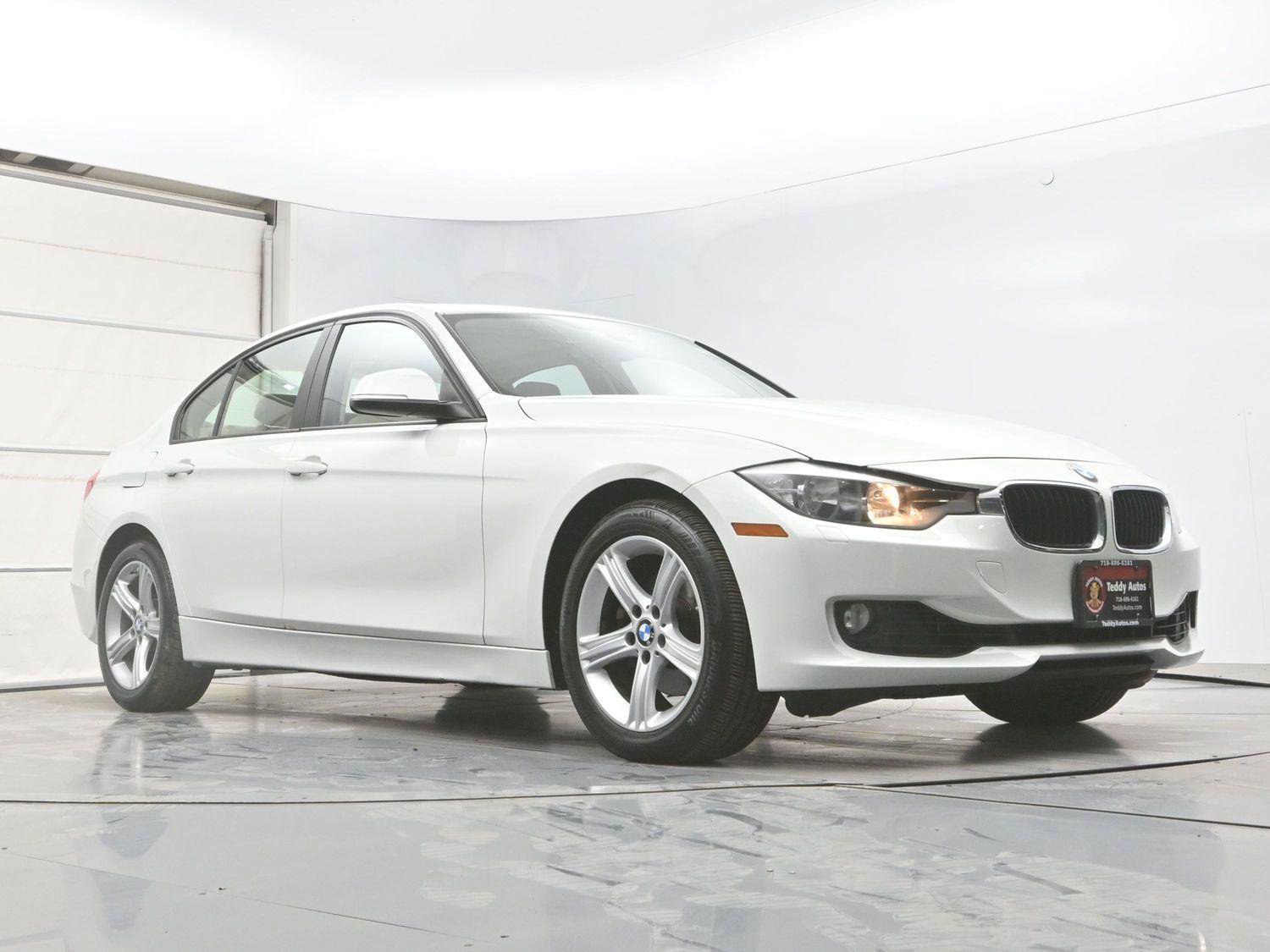 Used 2014 BMW 328i xDrive Sedan AWD/4WD image 32