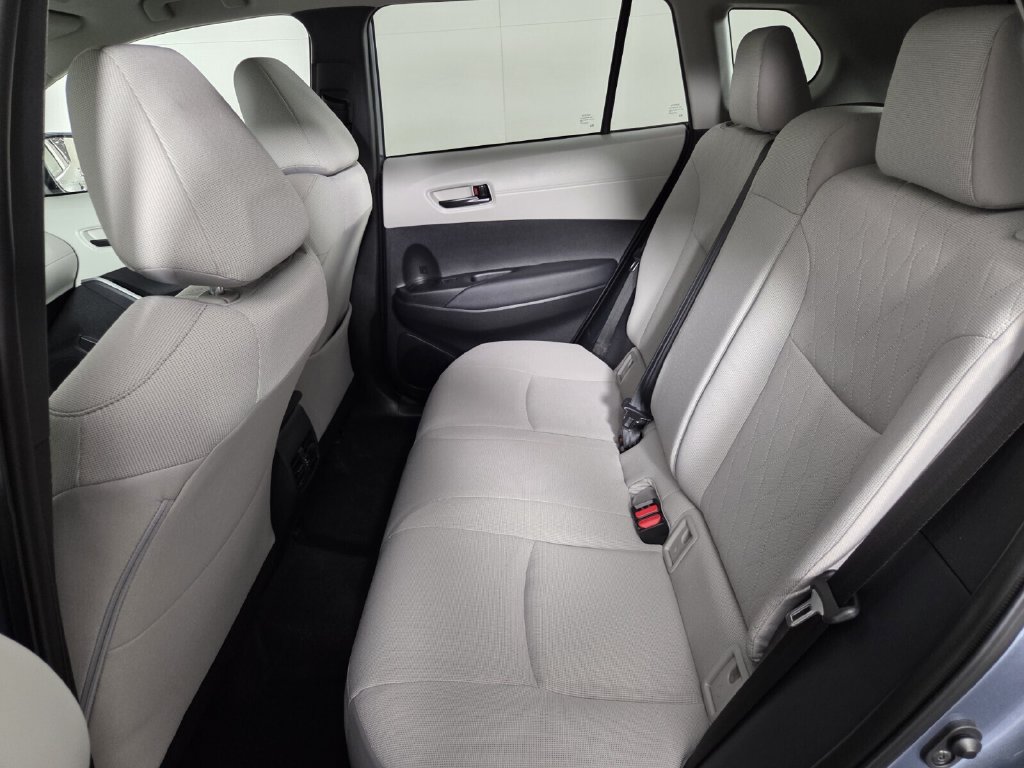 Used 2023 Toyota Corolla Cross LE FWD image 20