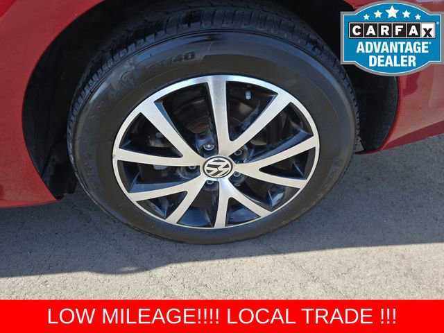 Used 2017 Volkswagen Jetta SE image 24