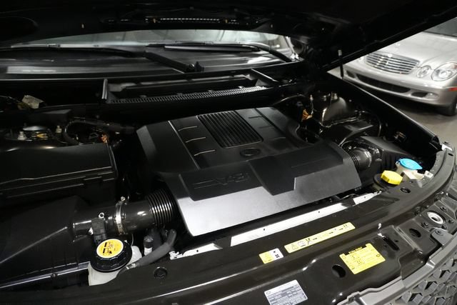 Used 2011 Land Rover Range Rover HSE LUX AWD/4WD image 14