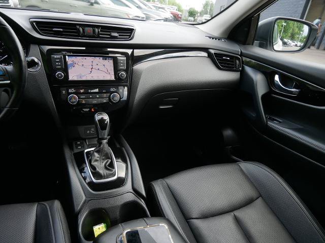 Certified 2022 Nissan Rogue Sport SL AWD/4WD image 14