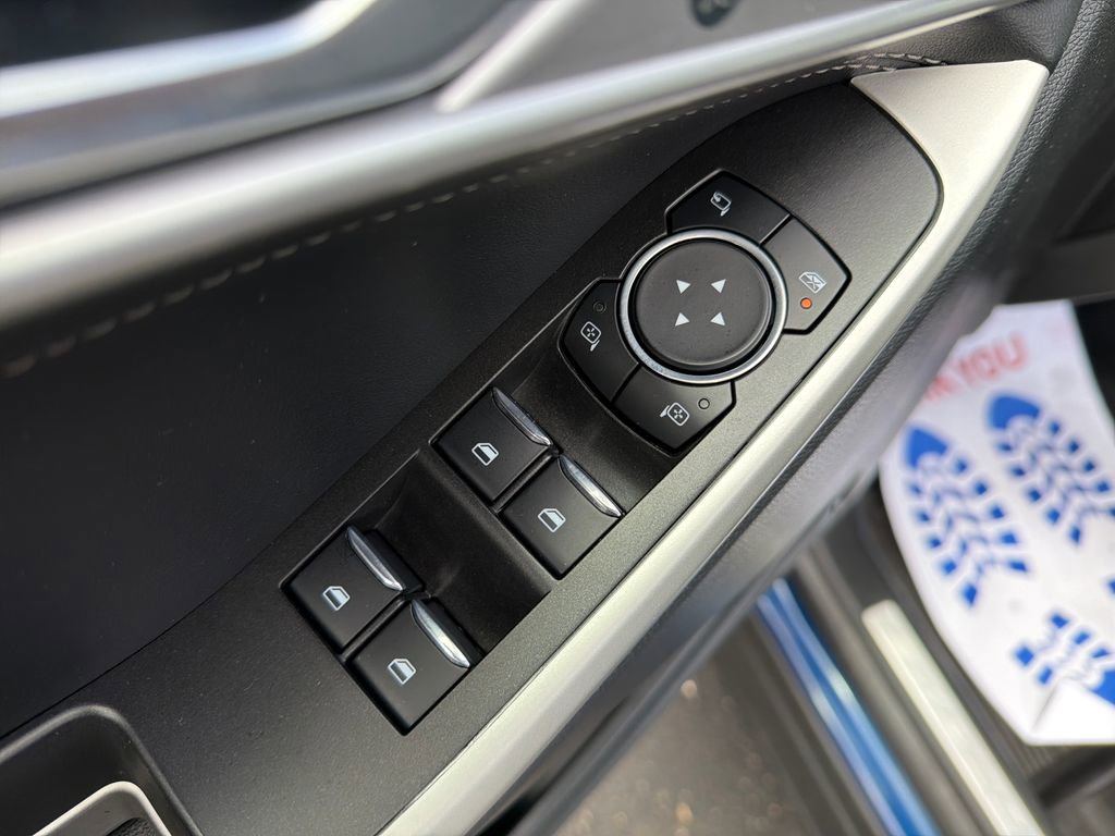 Used 2023 Ford Explorer Limited w/ Equipment Group 301A AWD/4WD image 11