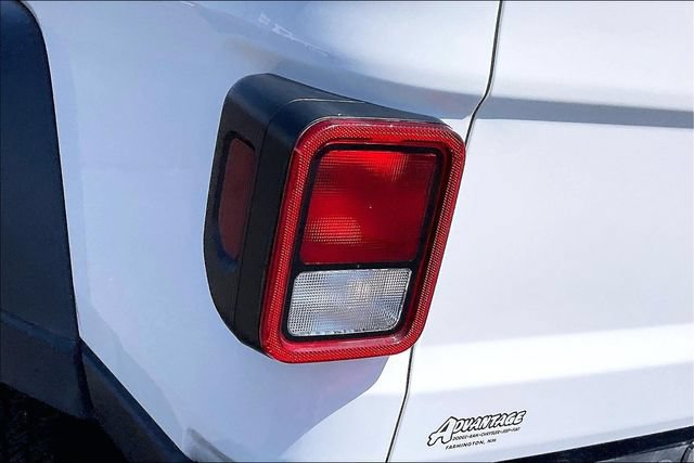Used 2023 Jeep Gladiator Sport AWD/4WD image 32