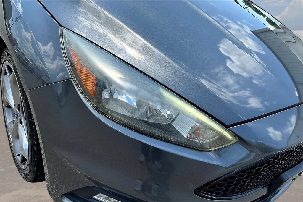Used 2017 Ford Focus ST FWD image 33