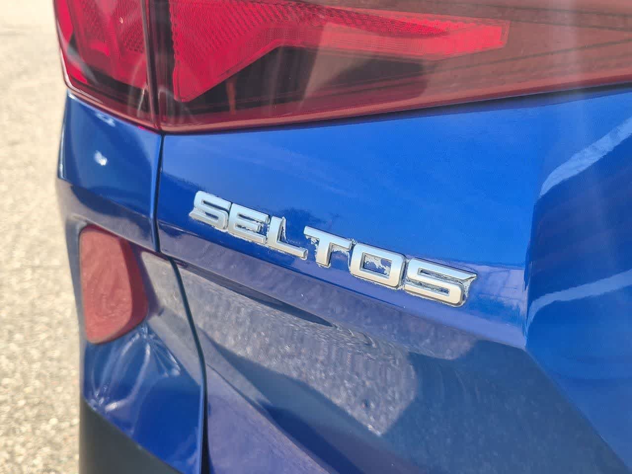 Used 2022 Kia Seltos LX AWD/4WD image 12