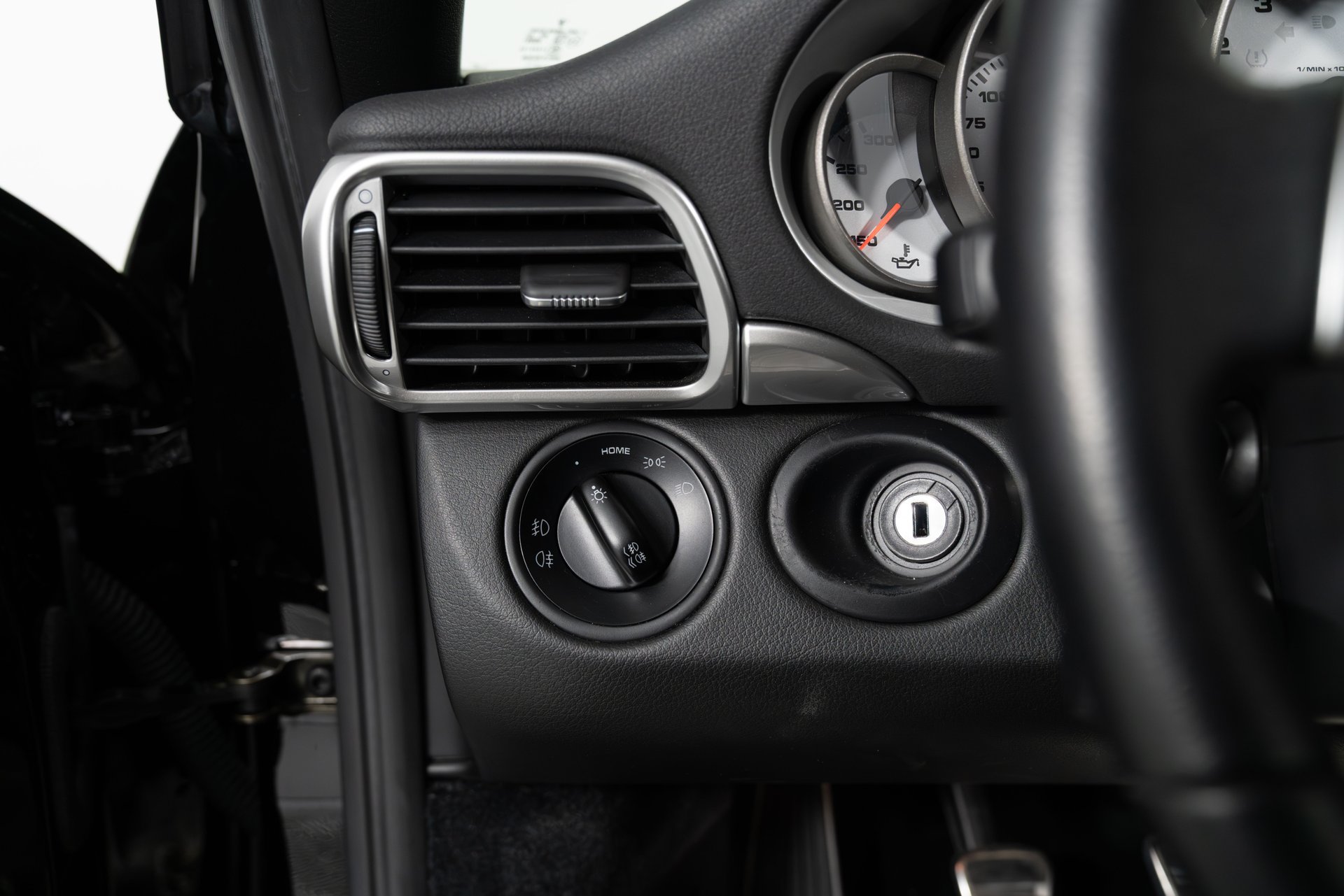 Used 2005 Porsche 911 Carrera S RWD image 22