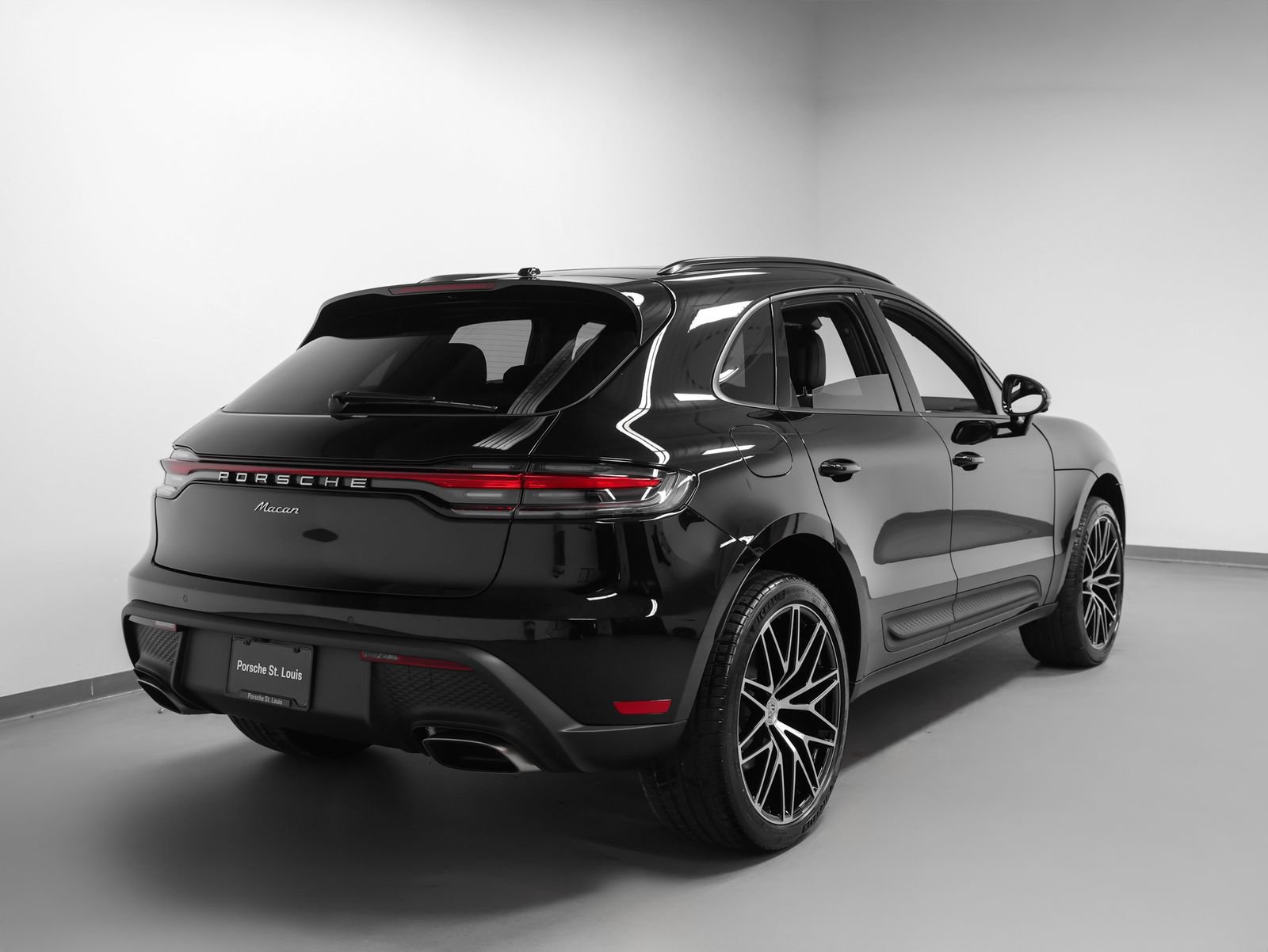 New 2026 Porsche Macan AWD/4WD image 12