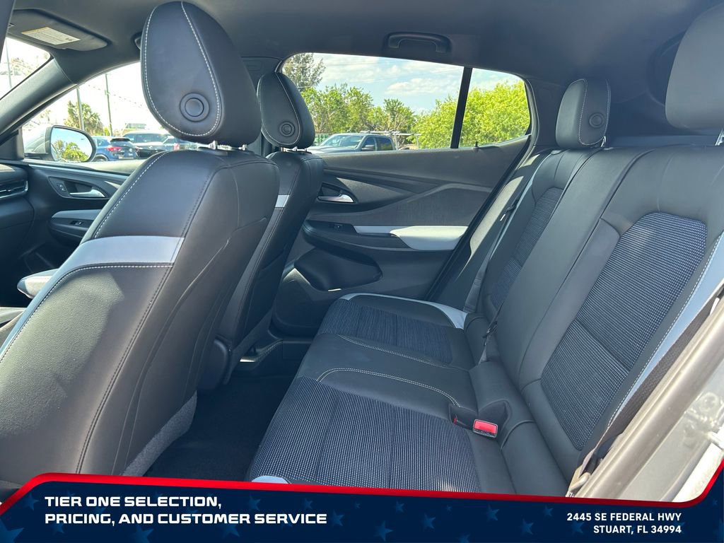 Used 2025 Buick Envista Sport Touring w/ Convenience II Package FWD image 11