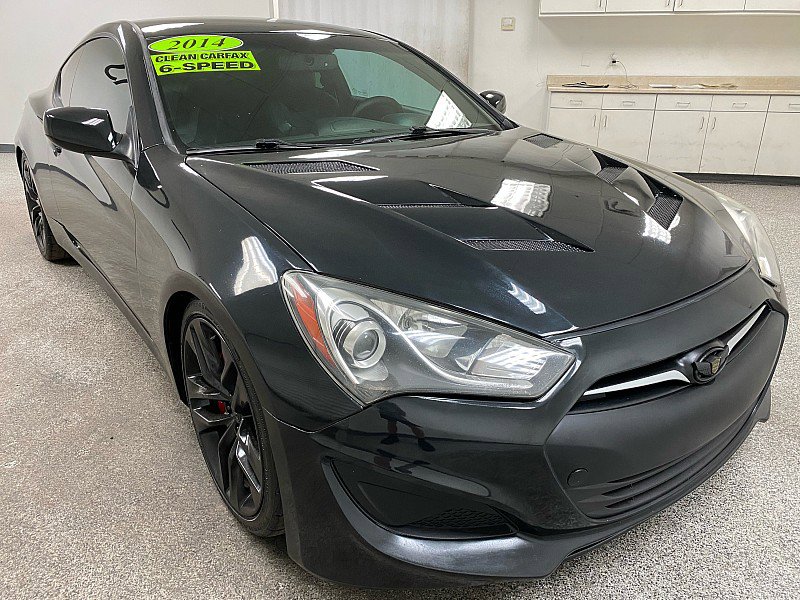 Used 2014 Hyundai Genesis 2.0T image 3