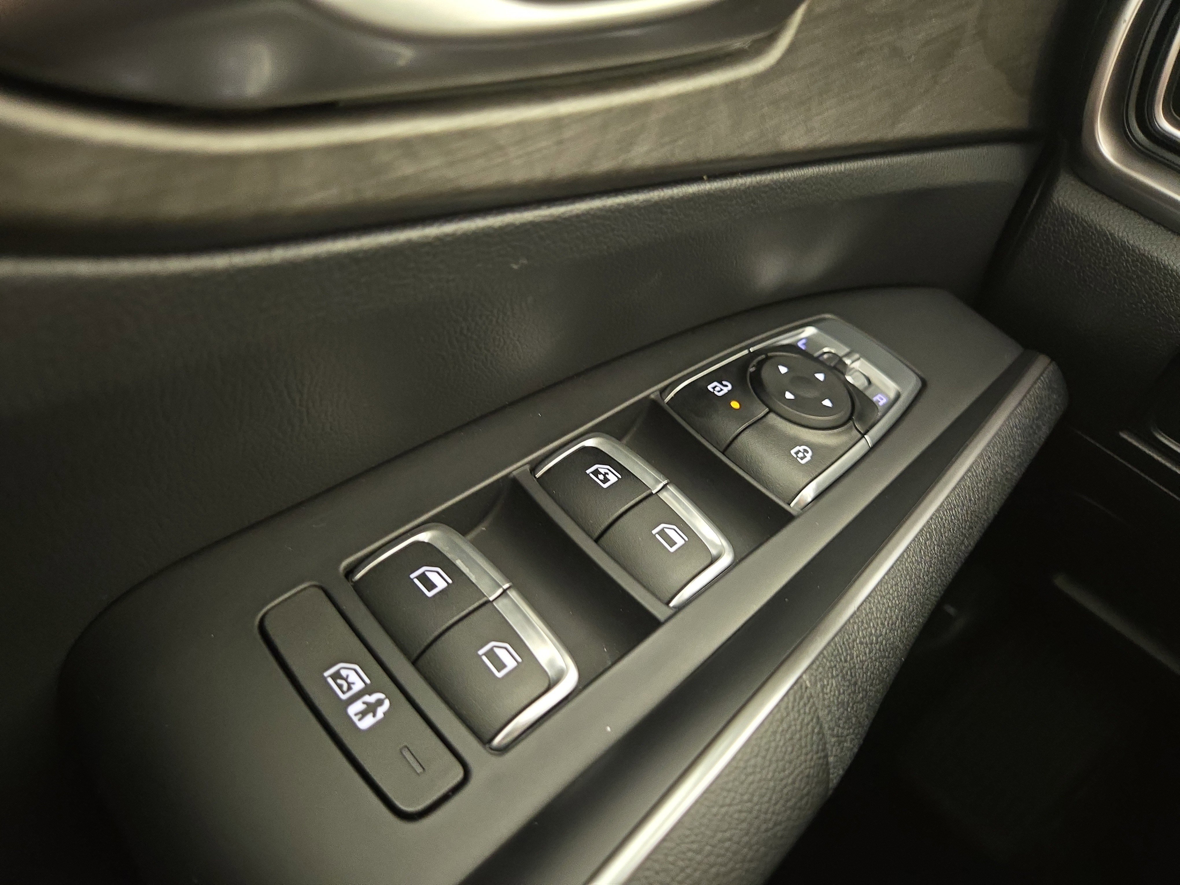 Used 2024 Kia Sorento X-Line EX image 30