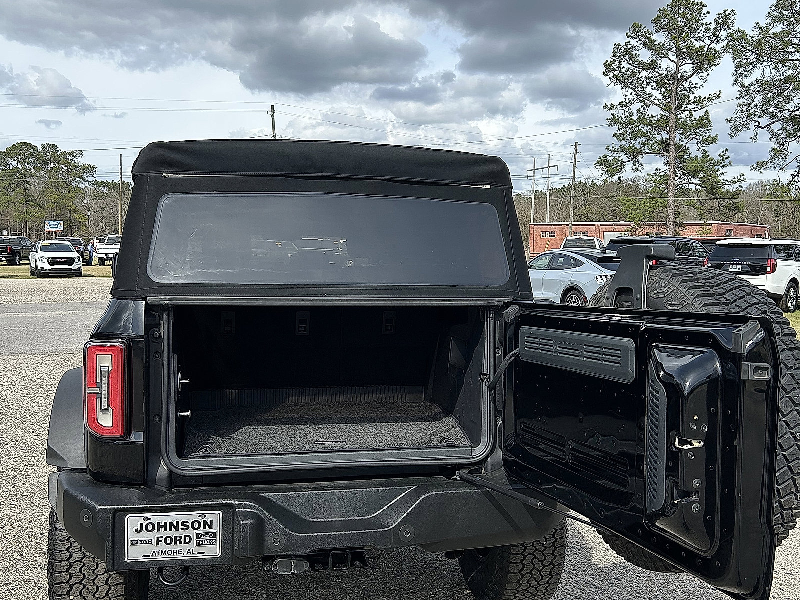 Used 2021 Ford Bronco Outer Banks w/ Sasquatch Package image 6