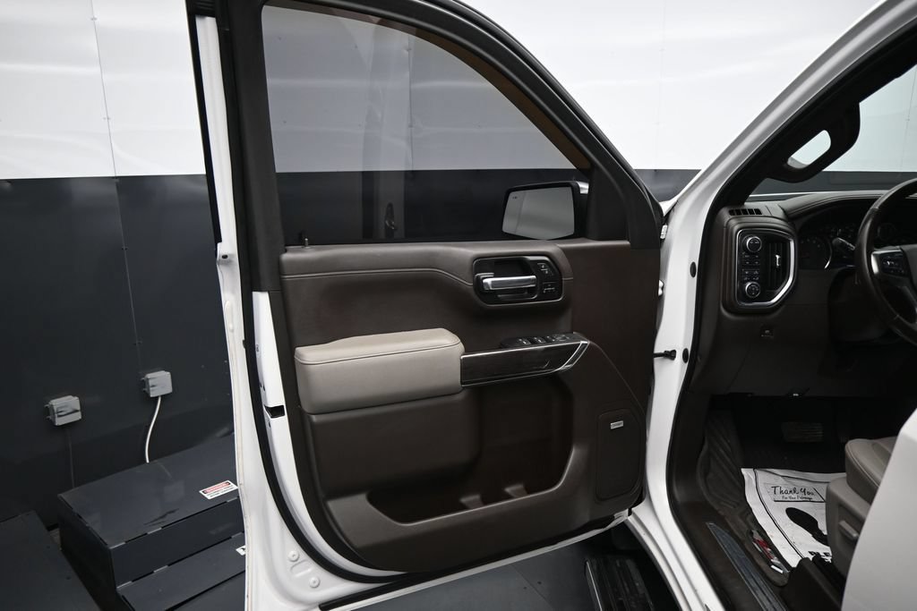 Used 2022 Chevrolet Silverado 1500 LTZ w/ LTZ Convenience Package II AWD/4WD image 11