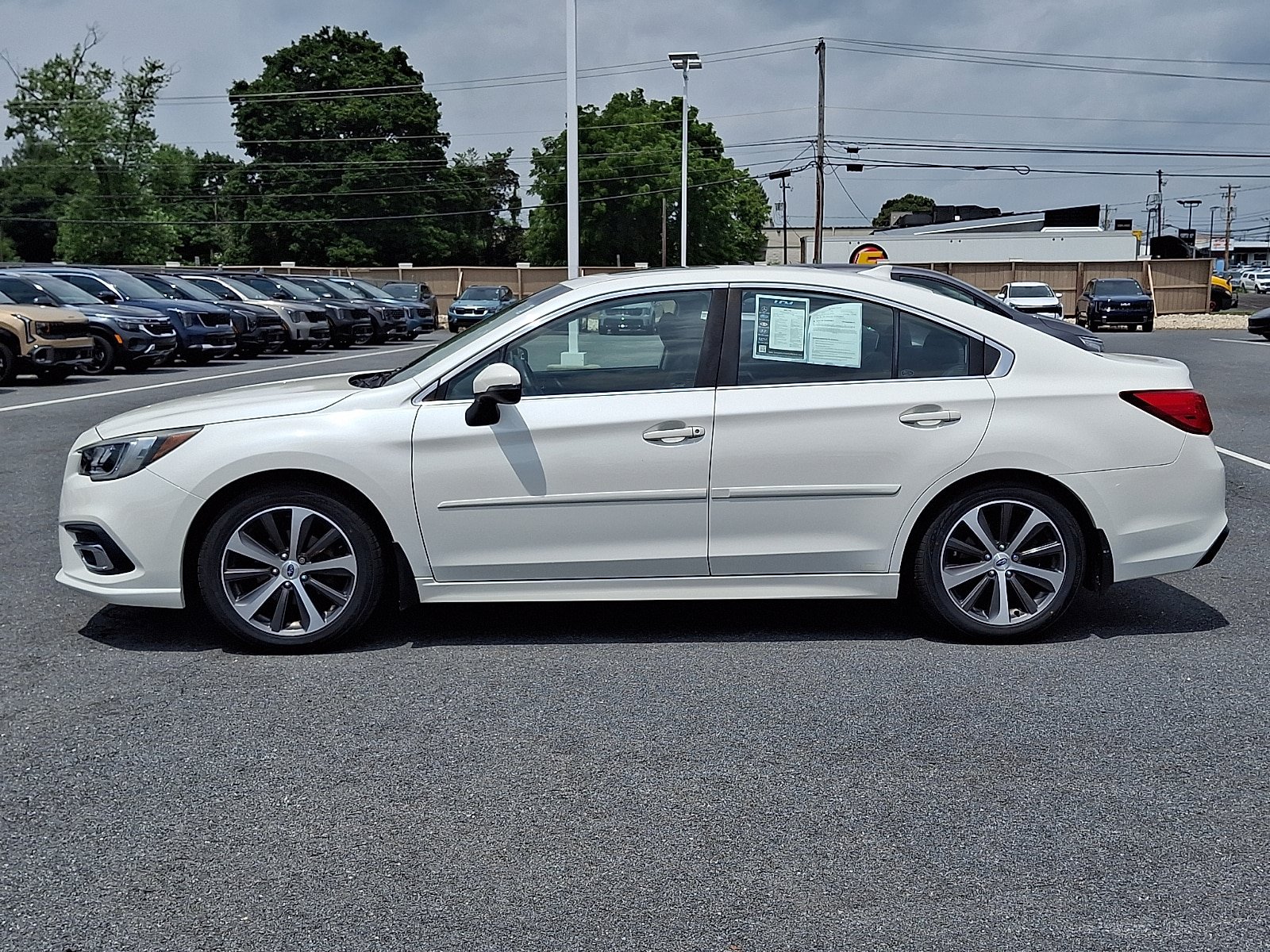Used 2018 Subaru Legacy 2.5i Limited w/ Popular Package #2A AWD/4WD image 8